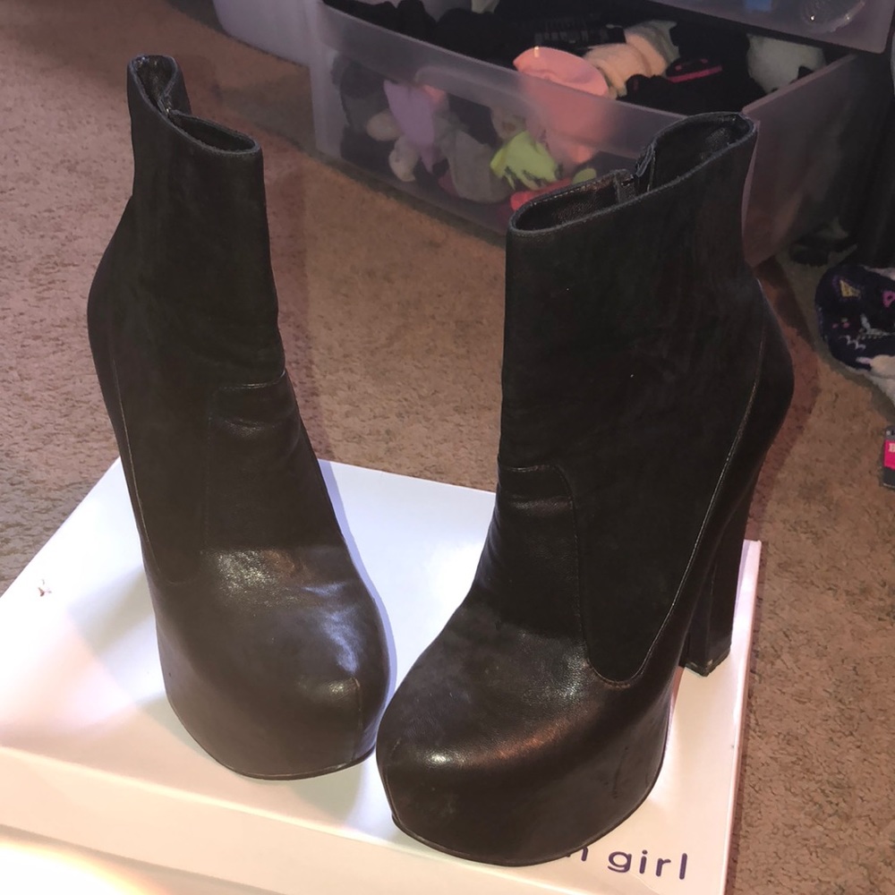 Shoes